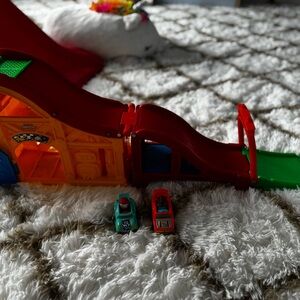 Fisher Price Little People Fold & Go Wheelies Rev N Sounds Car Race Track Ramp